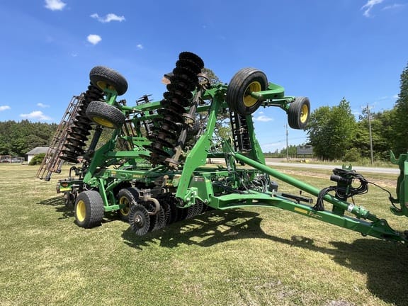 2021 John Deere 2660VT Equipment Image0