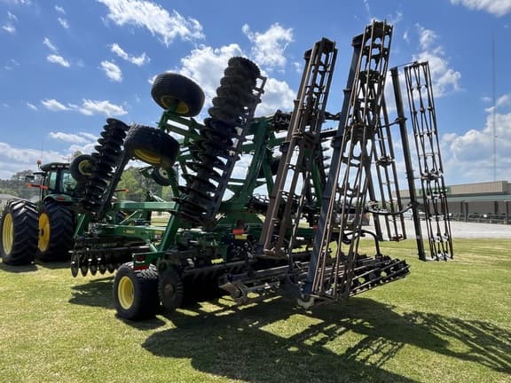 Image of John Deere 2660VT equipment image 4