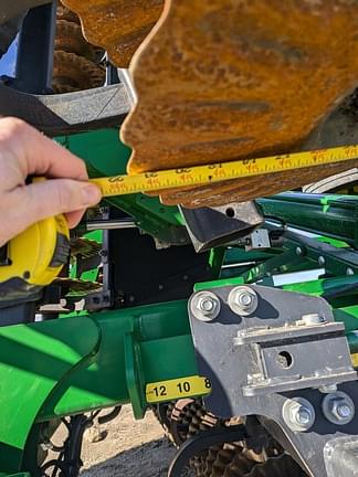 Image of John Deere 2660VT equipment image 3