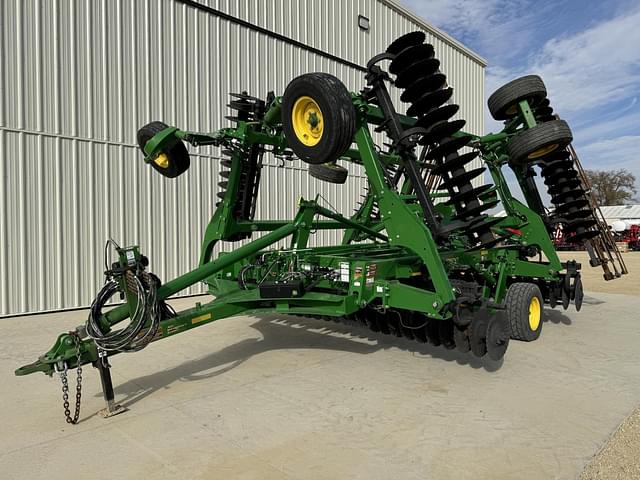 Image of John Deere 2660VT equipment image 2