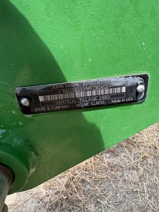 Image of John Deere 2660VT equipment image 4