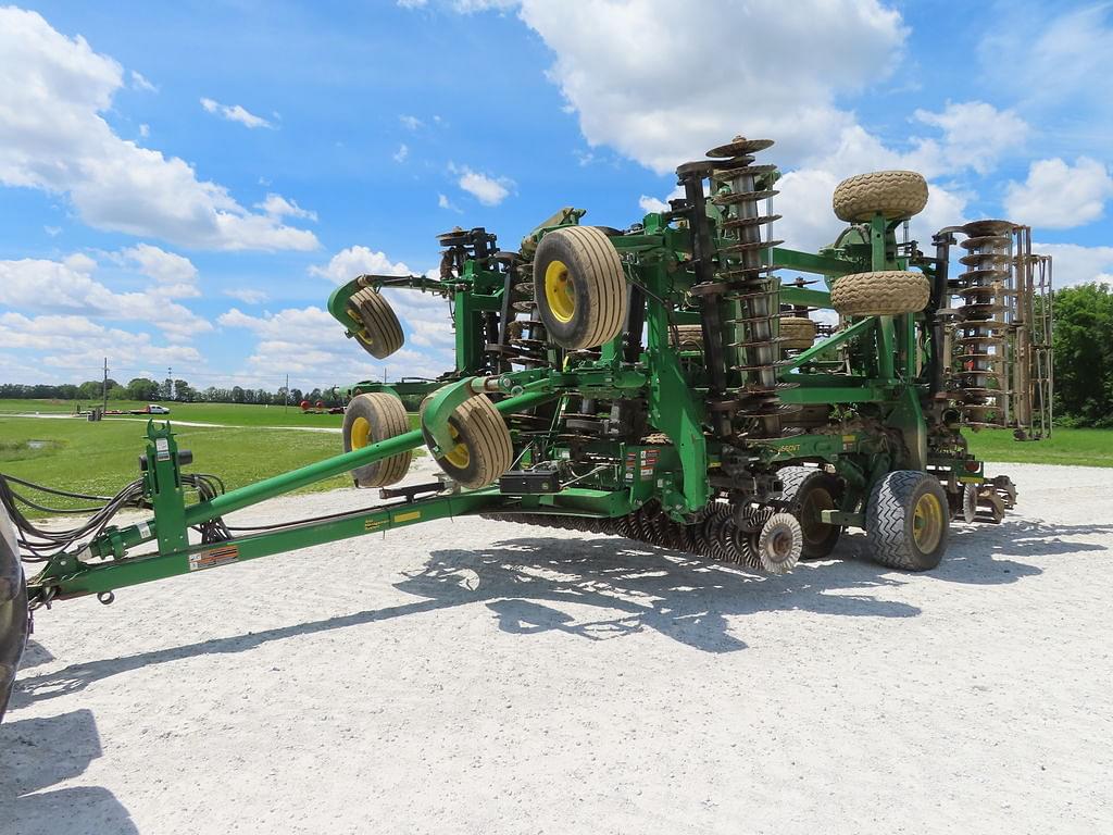 Image of John Deere 2660VT Primary image