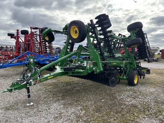 Image of John Deere 2660VT Primary image