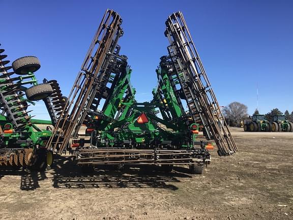 Image of John Deere 2660VT equipment image 1