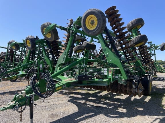 2020 John Deere 2660VT Equipment Image0