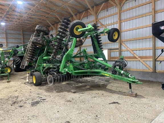 Image of John Deere 2660VT Primary image
