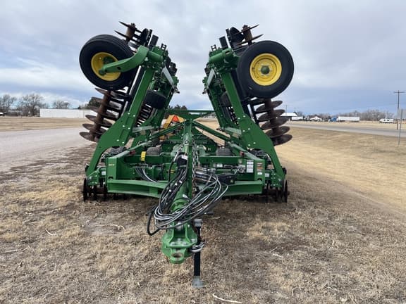 Image of John Deere 2660VT equipment image 1