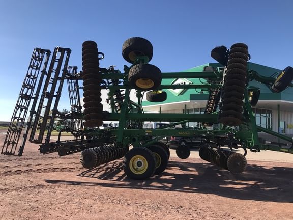 Main image John Deere 2660VT