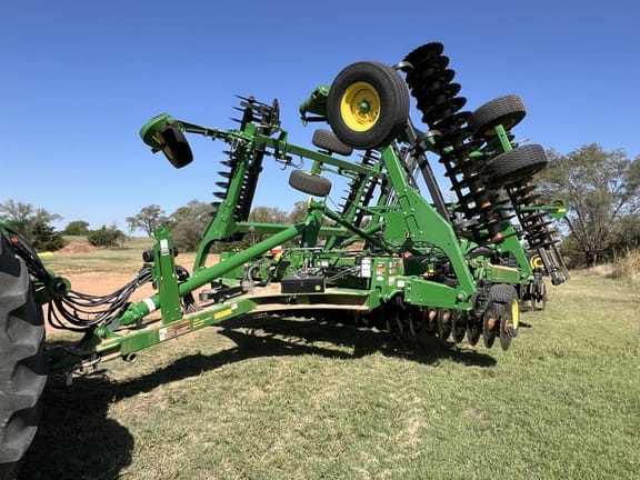 2021 John Deere 2660VT Equipment Image0