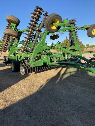 Image of John Deere 2660VT equipment image 2