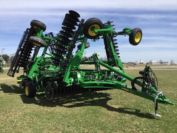 Main image John Deere 2660VT