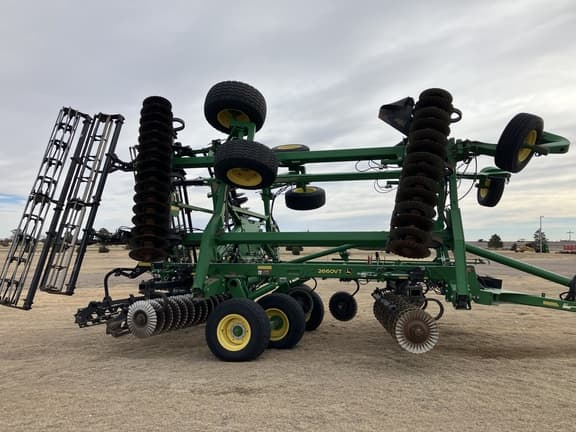 Image of John Deere 2660VT equipment image 2