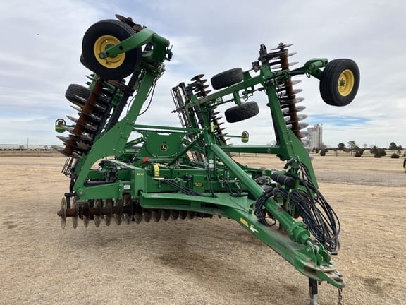 2021 John Deere 2660VT Equipment Image0