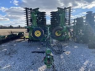 Main image John Deere 2660VT 1