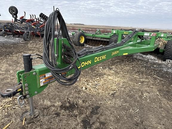 Image of John Deere 2680H equipment image 4