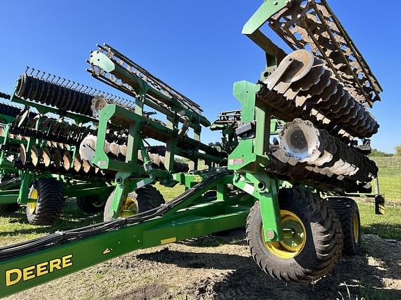 Image of John Deere 2680H equipment image 1