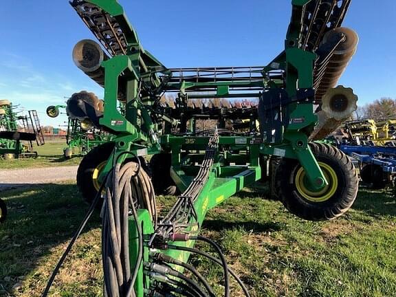 Image of John Deere 2680H equipment image 1