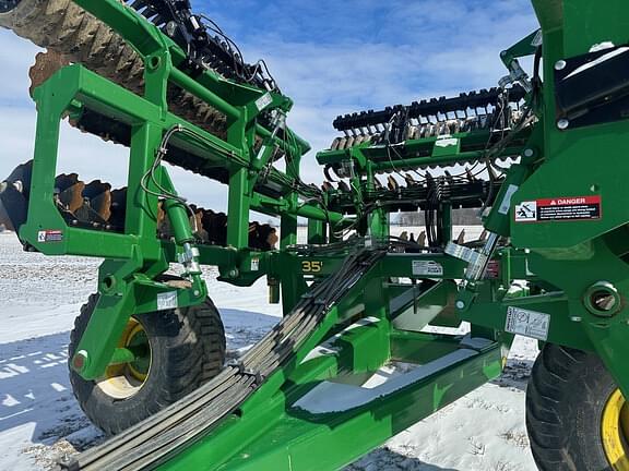 Image of John Deere 2680H equipment image 4
