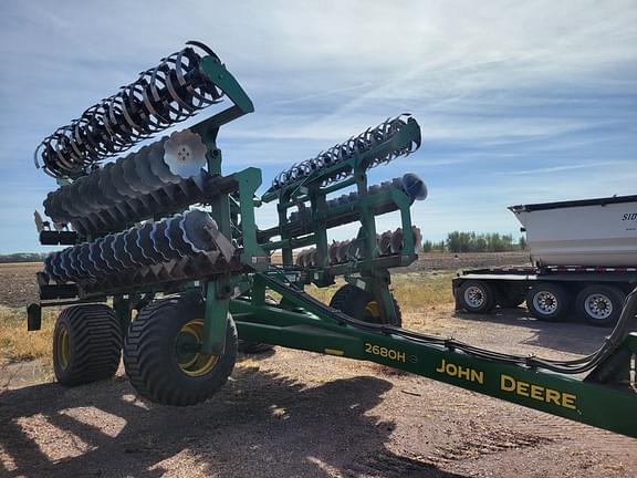 Image of John Deere 2680H equipment image 1