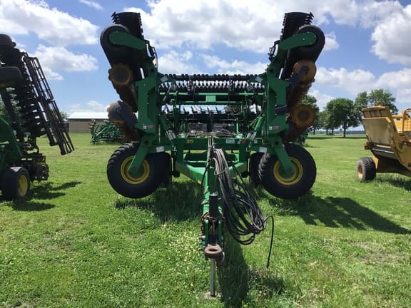 Image of John Deere 2680H equipment image 1