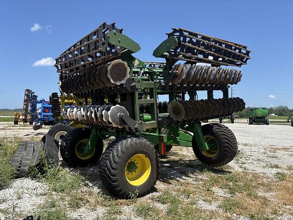 Image of John Deere 2680H equipment image 1