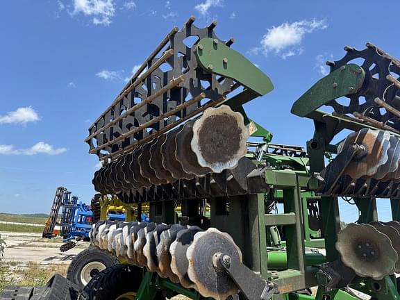 Image of John Deere 2680H equipment image 4