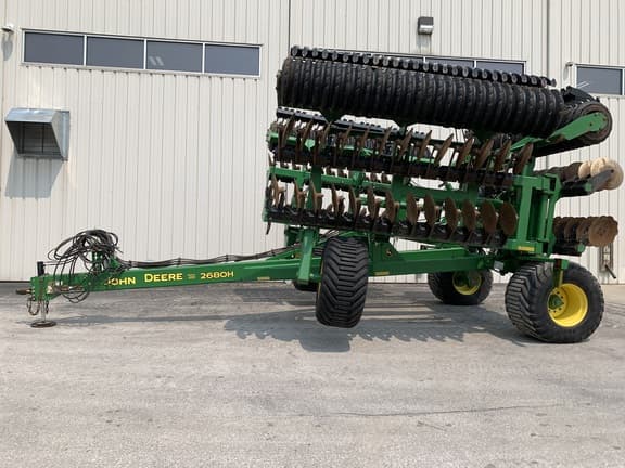 Image of John Deere 2680H equipment image 1