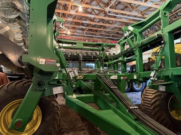 Image of John Deere 2680H equipment image 4