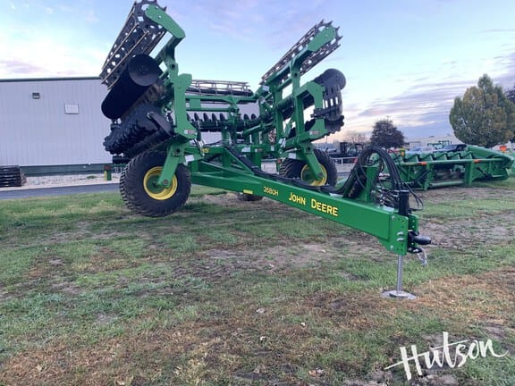 2021 John Deere 2680H Equipment Image0