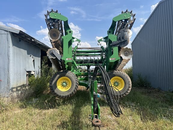 Image of John Deere 2680H equipment image 1