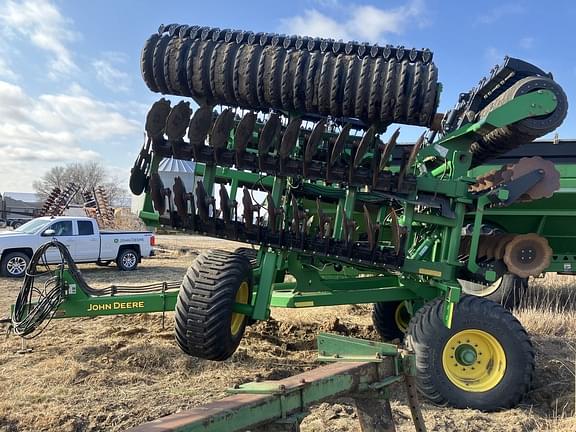 Image of John Deere 2680H equipment image 1