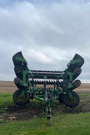 Image of John Deere 2680H equipment image 1