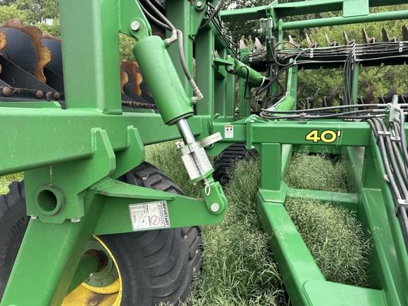 Image of John Deere 2680H equipment image 3