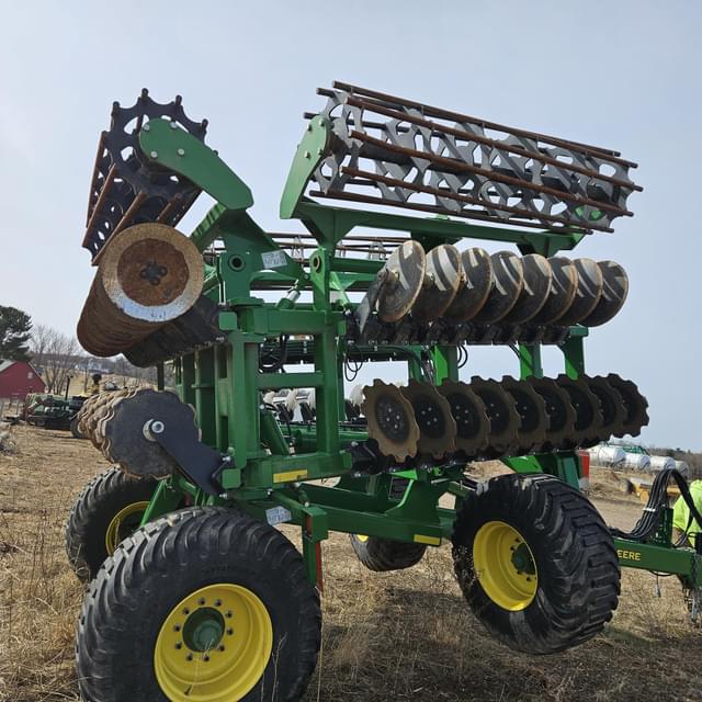 Image of John Deere 2680H equipment image 1