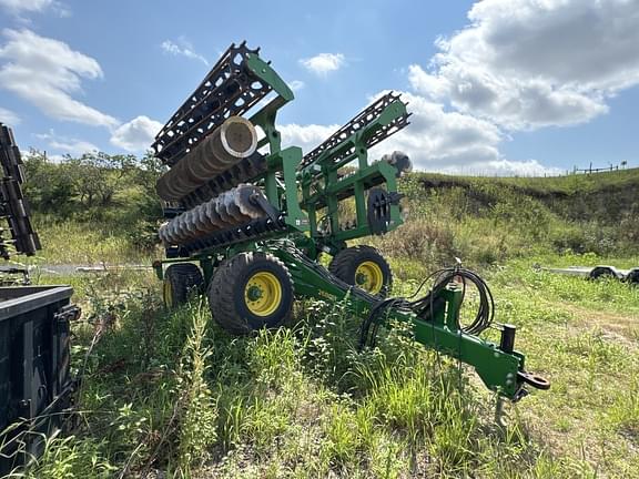 Image of John Deere 2680H equipment image 1