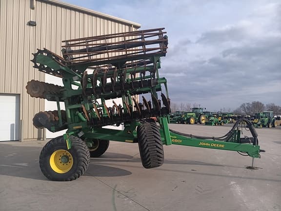 Image of John Deere 2680H equipment image 1