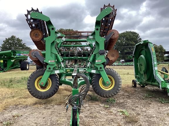 Image of John Deere 2680H equipment image 2