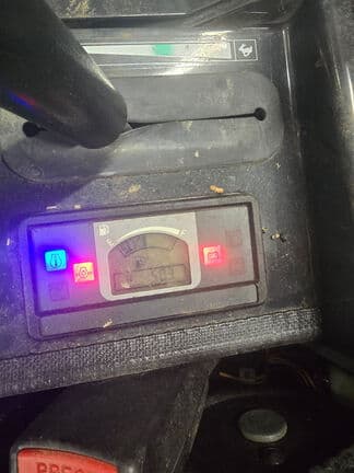 Image of John Deere 26G equipment image 2