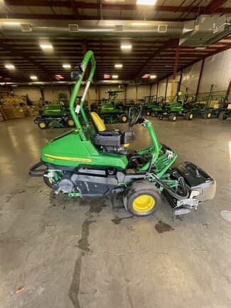 Main image John Deere 2700