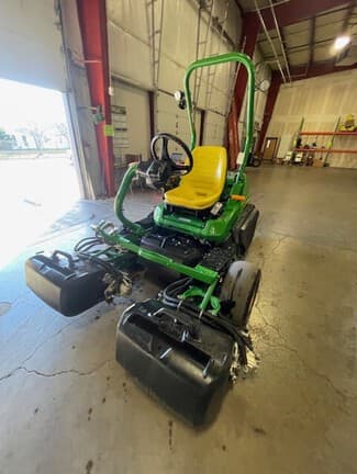 Main image John Deere 2700