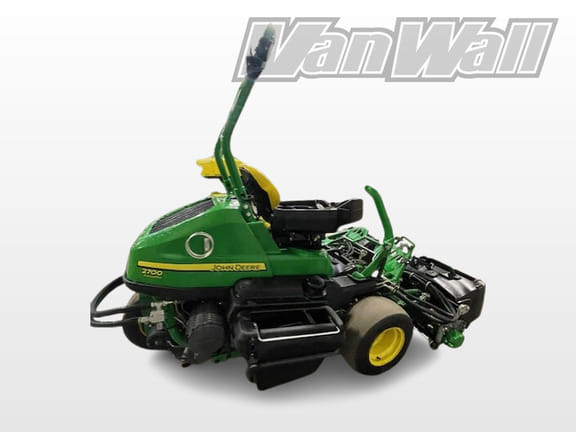 2021 John Deere 2700 Equipment Image0