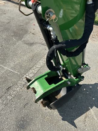Image of John Deere 270B equipment image 2