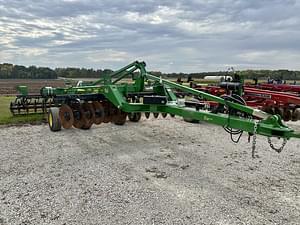 2021 John Deere 2720 Image