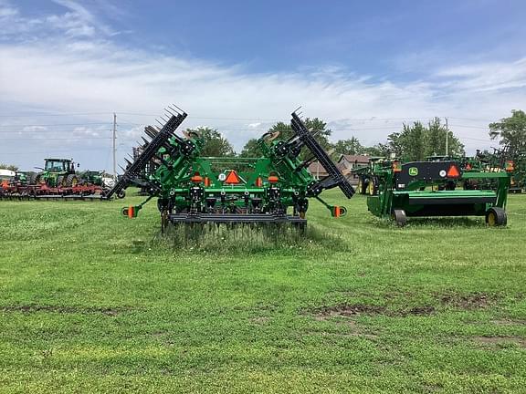 Image of John Deere 2730 equipment image 2