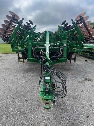 Image of John Deere 2730 equipment image 1