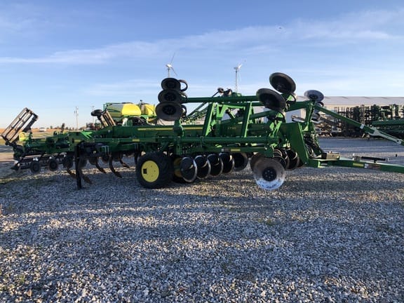 Main image John Deere 2730