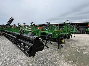 Main image John Deere 2730 3