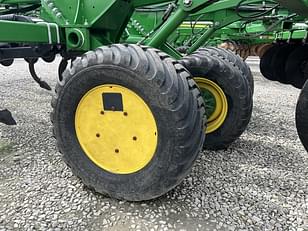 Main image John Deere 2730 8