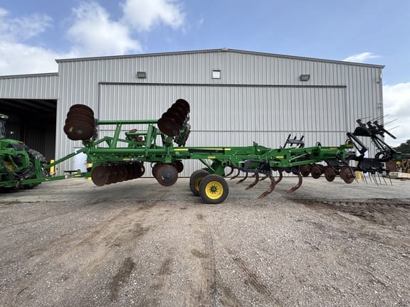 Main image John Deere 2730