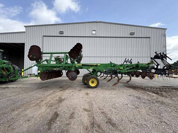 Image of John Deere 2730 Primary image